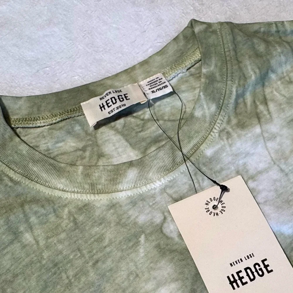 Cotton On Hedge Light Green Tie-Dye Men's Tee - Picture 2 of 4